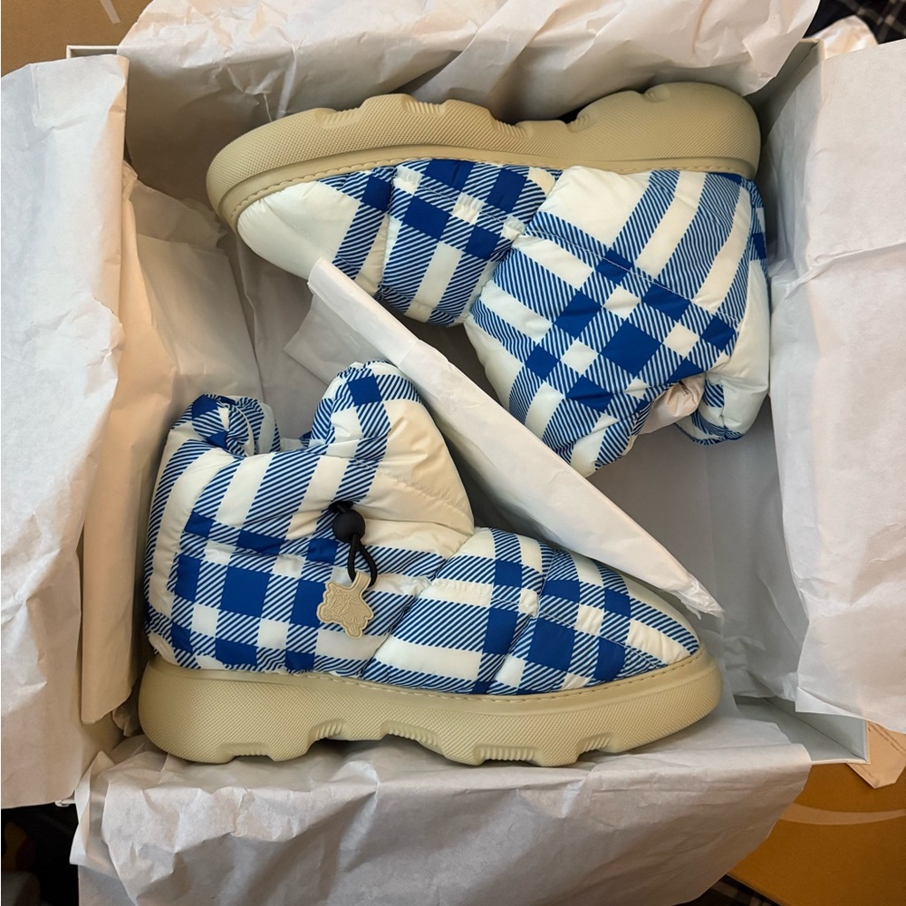Burberry Blue Check Pillow Boots NIB 45